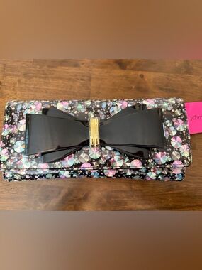 Betsey Johnson  Xolyla Crossbody Black Bow Clutch Multicolor Diamond pattern NWT